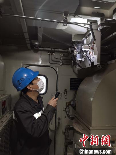 武汉铁路部门加强机车精检细修助力客运恢复